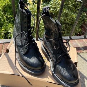 All weather black boots